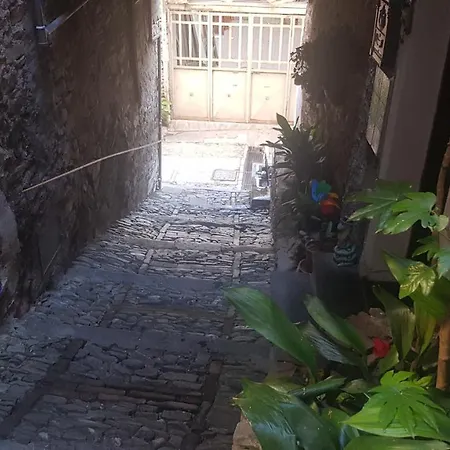 La Casa Blu Di Vezzargo Apartment Badalucco